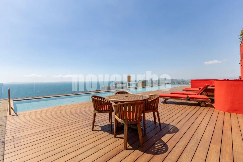 Apartamento de obra nueva con vistas al mar