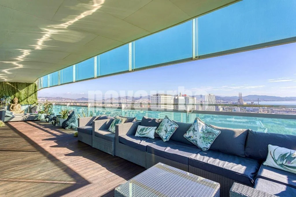 Piso junto al mar con terraza de 80 m²