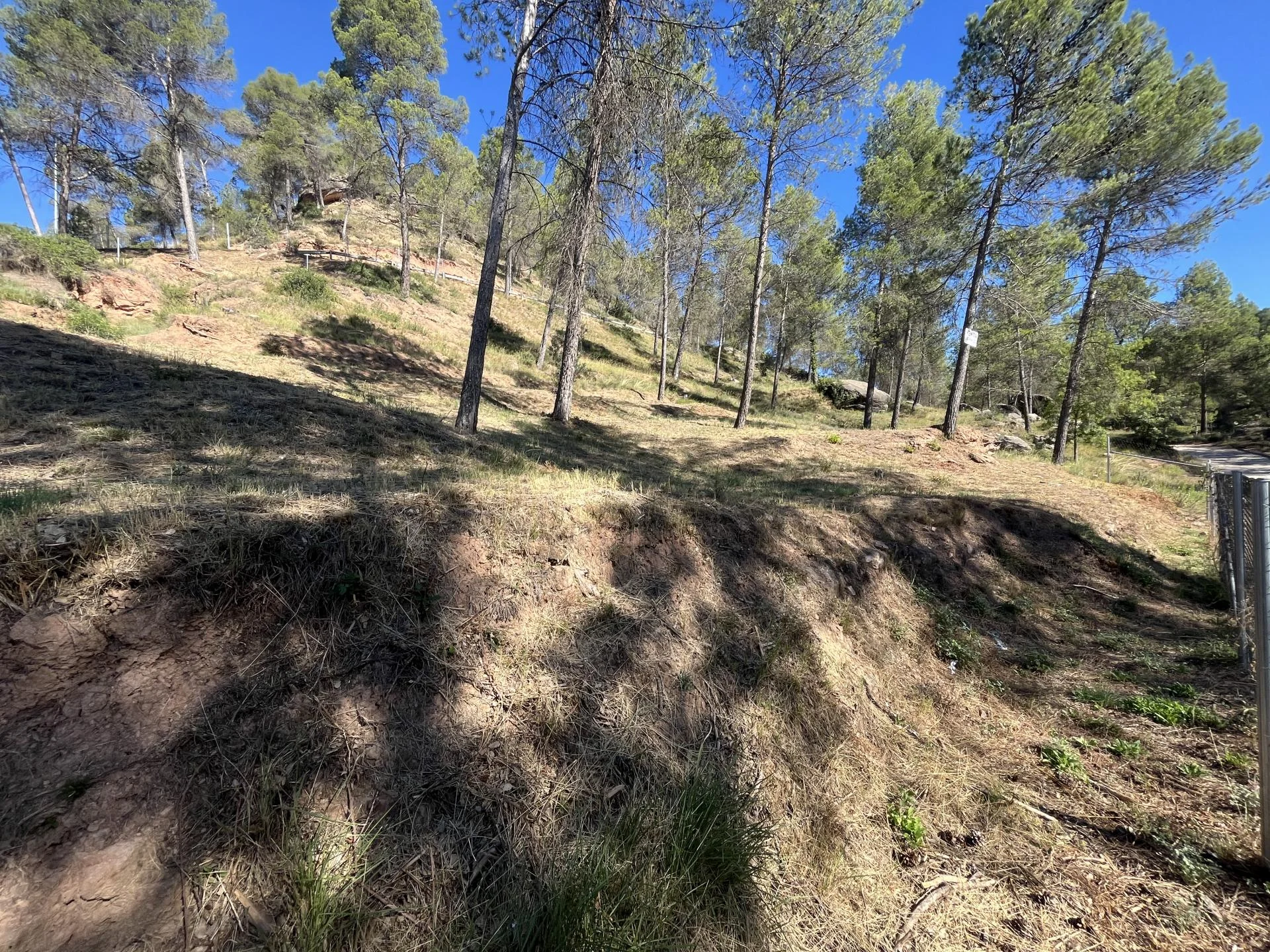 Parcela edificable de 322 m² en Fals