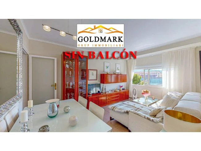 Bright fourth-floor flat, three bedrooms