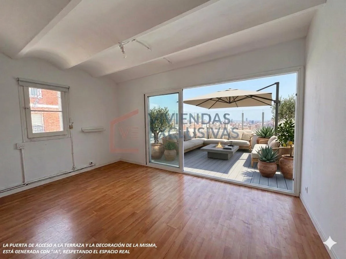 Ático en El Raval con terraza de 50 m²