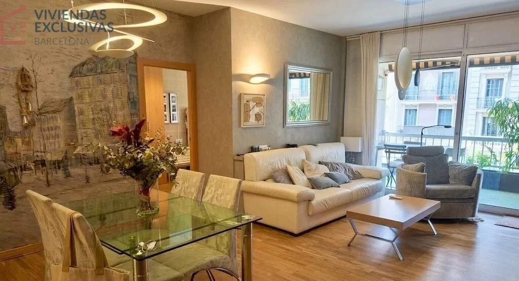 Bright Eixample flat, four bedrooms