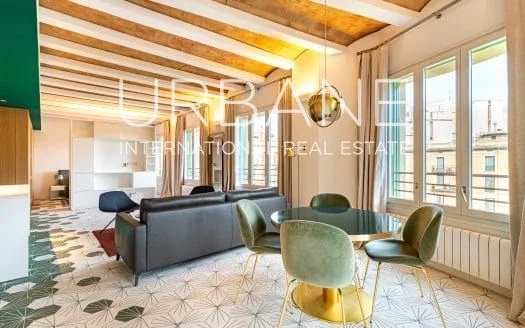 Apartamento renovado en Eixample, 146 m²