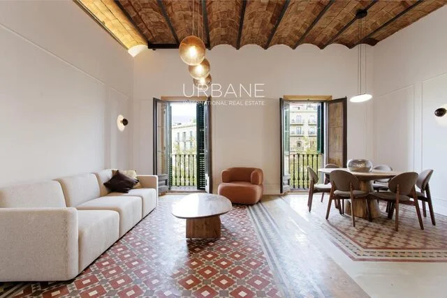 Eixample: piso en renovación, 3 dormitorios
