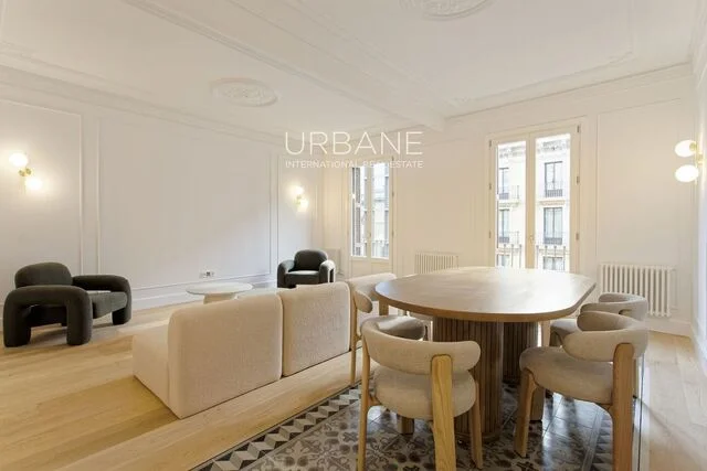 Piso en Eixample, 3 dormitorios, dos balcones
