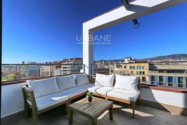 Ático de lujo en Eixample, 2 habitaciones