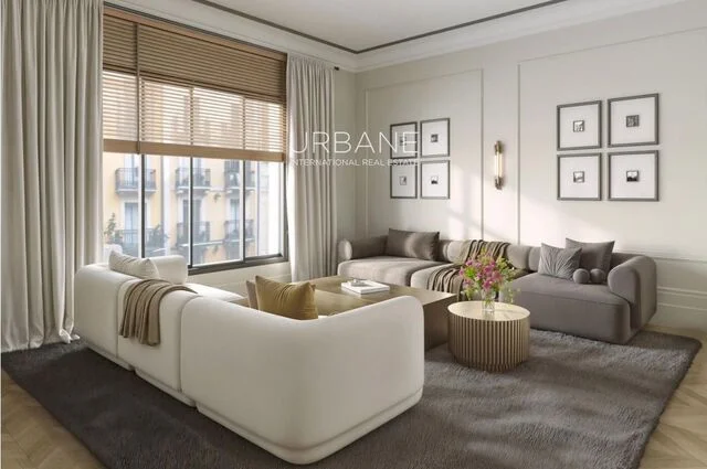 Apartamento restaurado de cuatro dormitorios en Eixample
