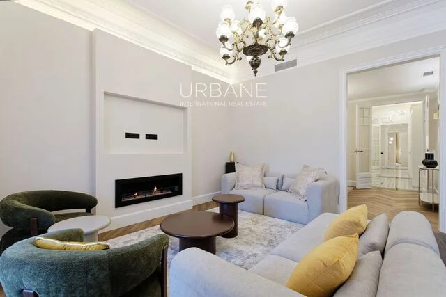 Reformed Eixample flat with 3 bedrooms