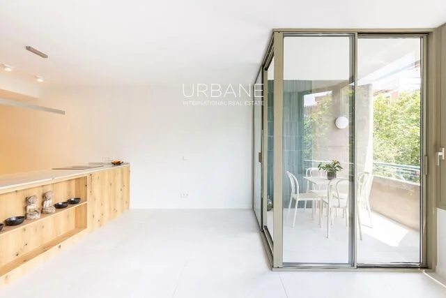 Apartamento renovado en Sant Antoni, tres dormitorios