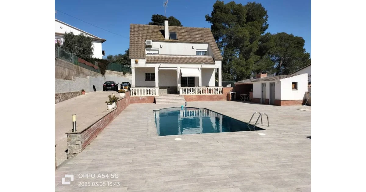 Casa reformada cerca de Barcelona, 4 habitaciones