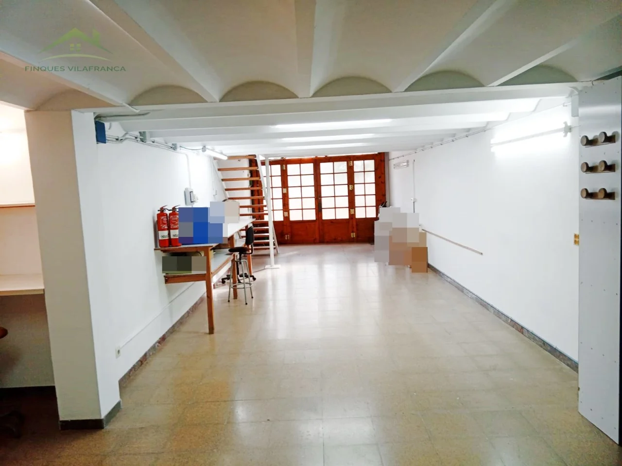 Local comercial versátil en Poble Nou