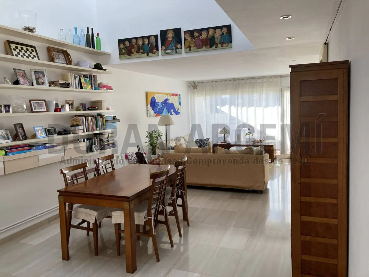 Four-bedroom Terrassa house with terraces