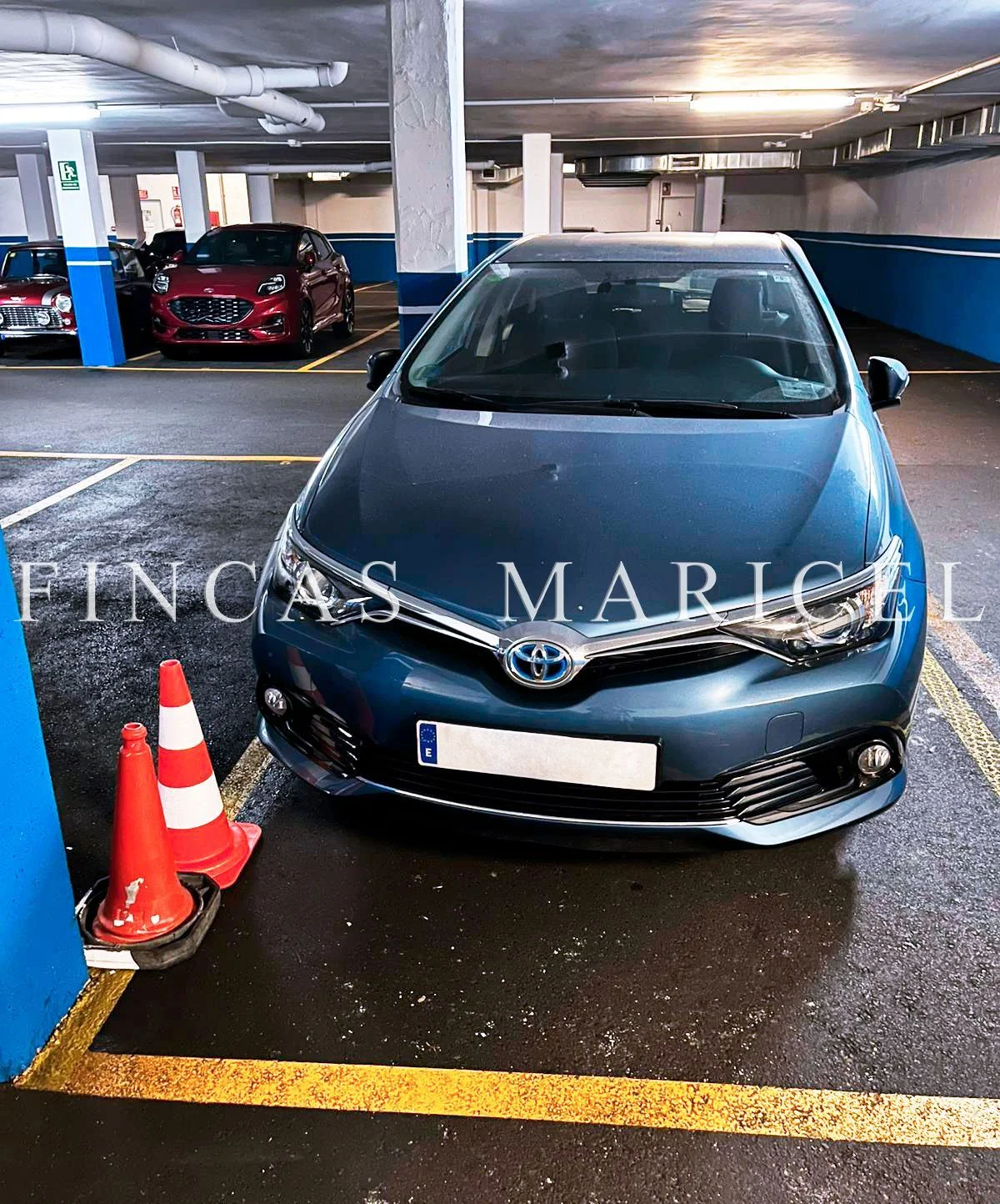 Plaza para coche pequeño cerca de la playa