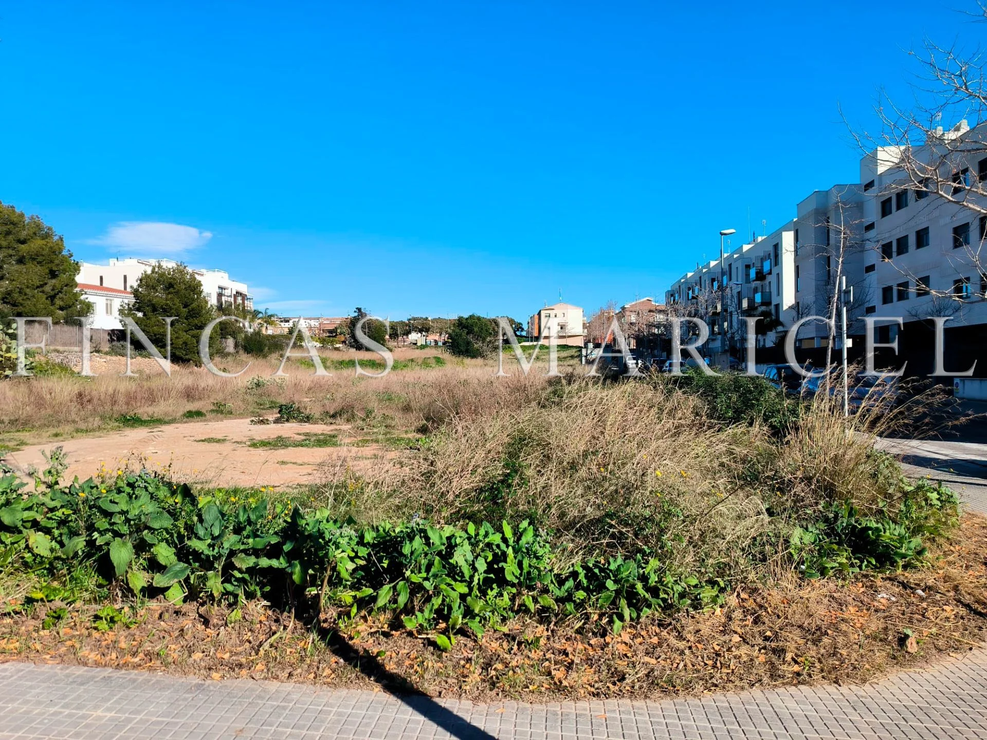 Solar urbano con 3.150 m² edificables