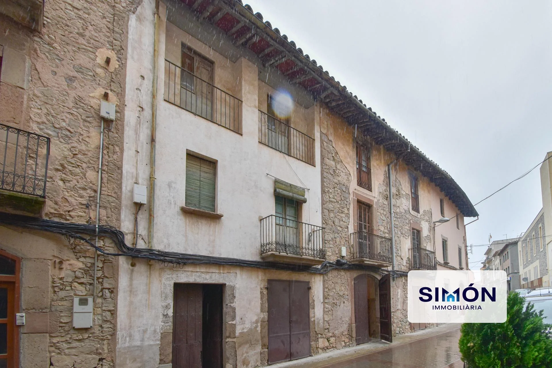 Casa en Avinyó con potencial para 12 viviendas