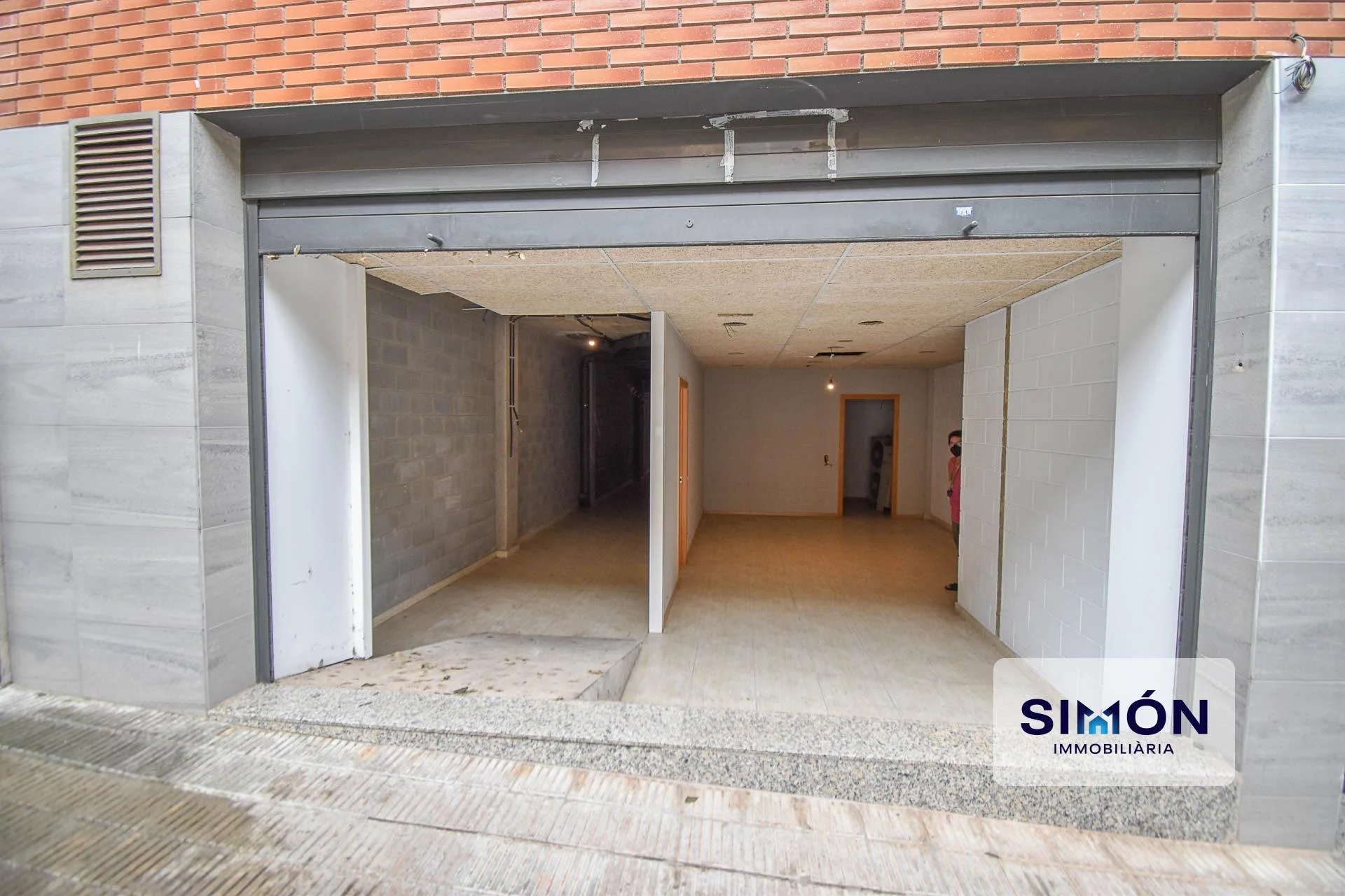 Local comercial a pie de calle, 160 m²