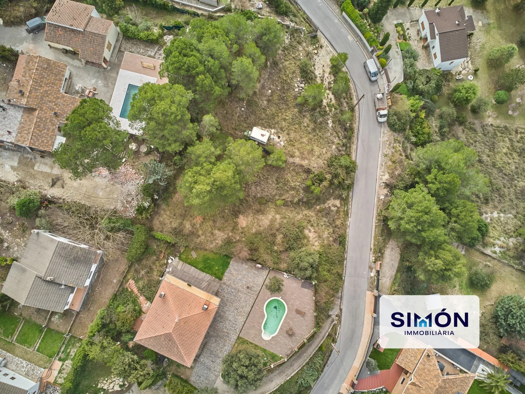 Parcela urbana de 931 m² en Mas Enric