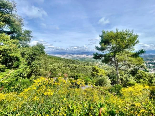 Parcela panorámica de 501 m² cerca de Barcelona