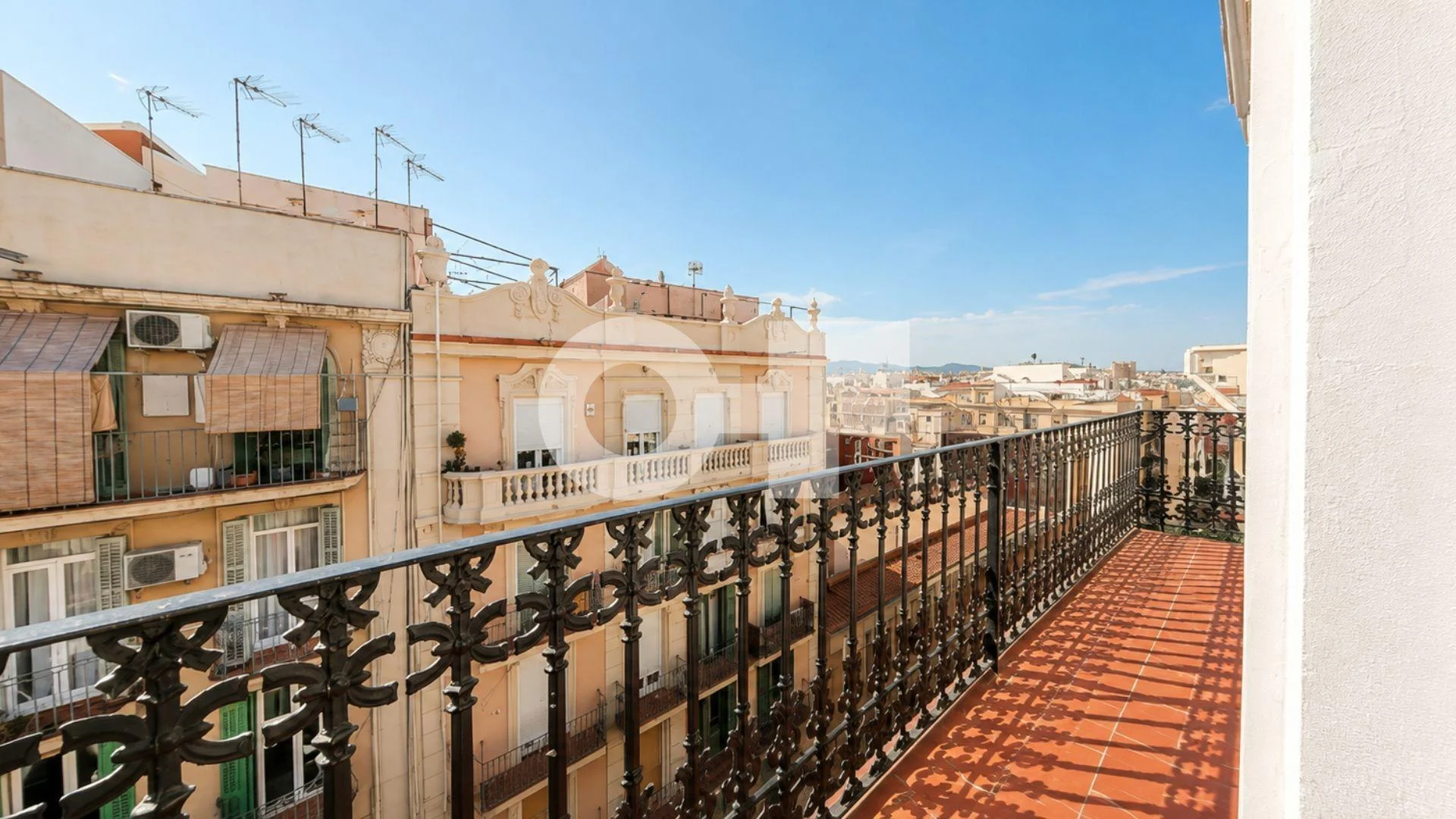 Piso en Barcelona con vistas, 2 dormitorios