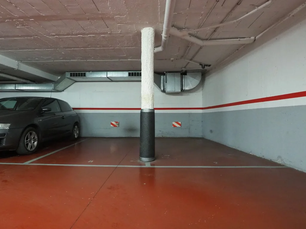 Plaza de aparcamiento céntrica en Granollers, 10 m²
