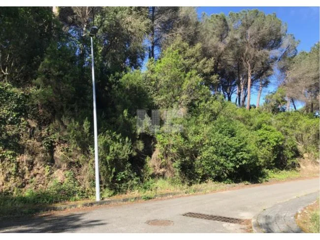 Parcela en Can Alegre con doble acceso