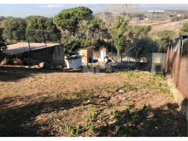 Parcela de 816 m² en Les Roquetes