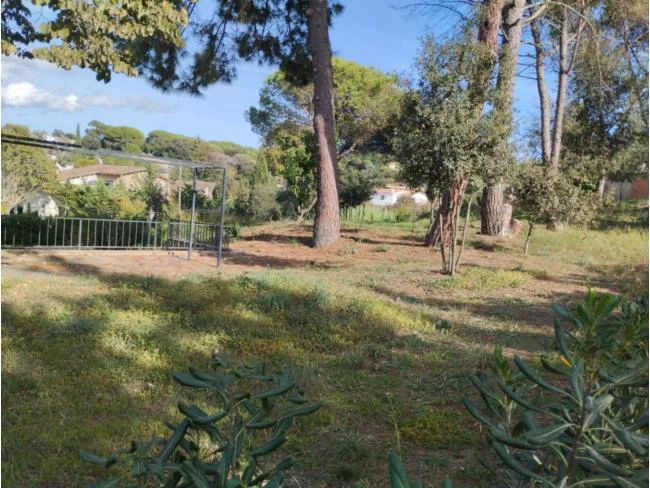 Parcela de 1.400 m² en Vilanova