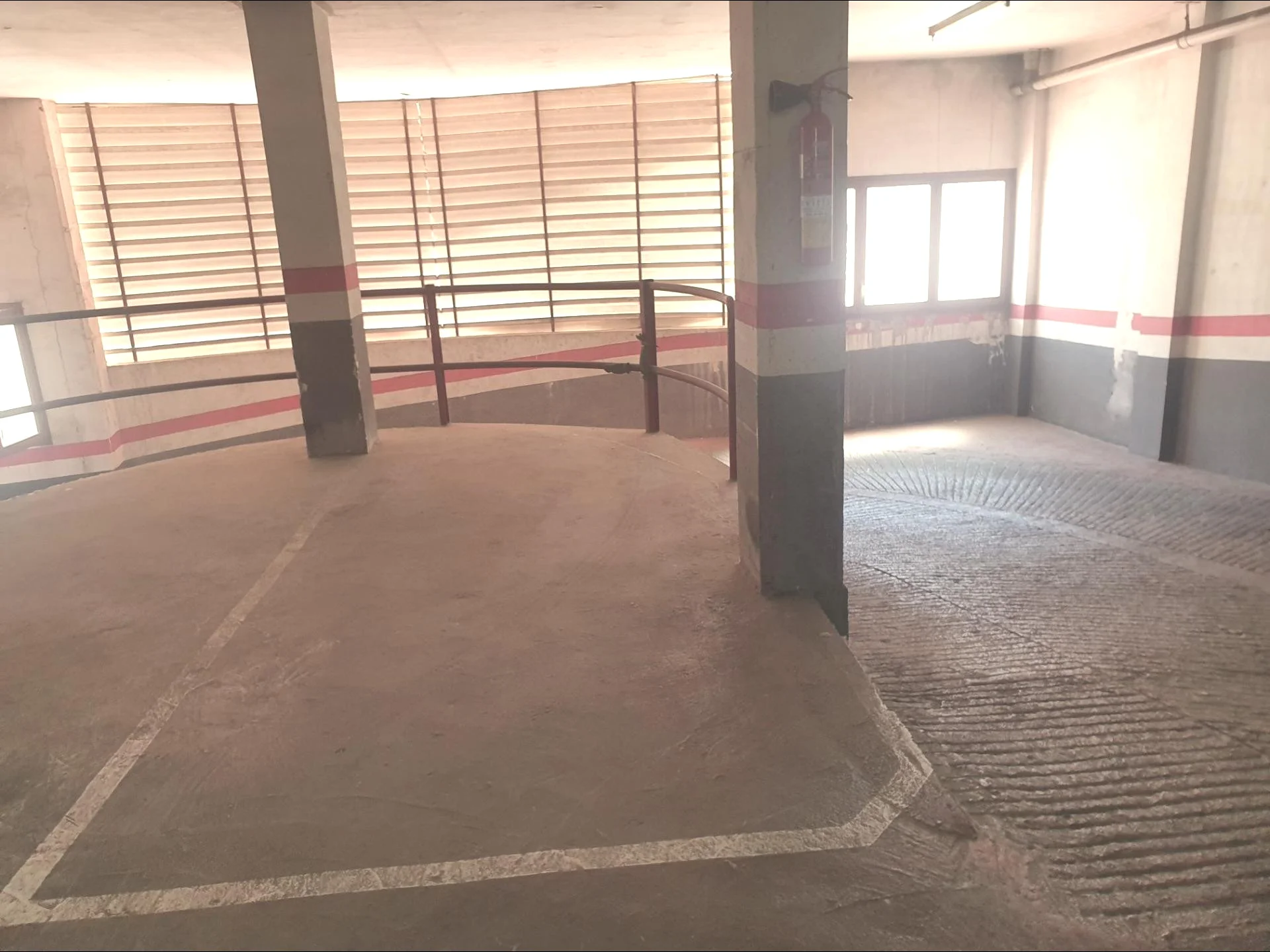 Plaza para coche pequeño en Poble-sec
