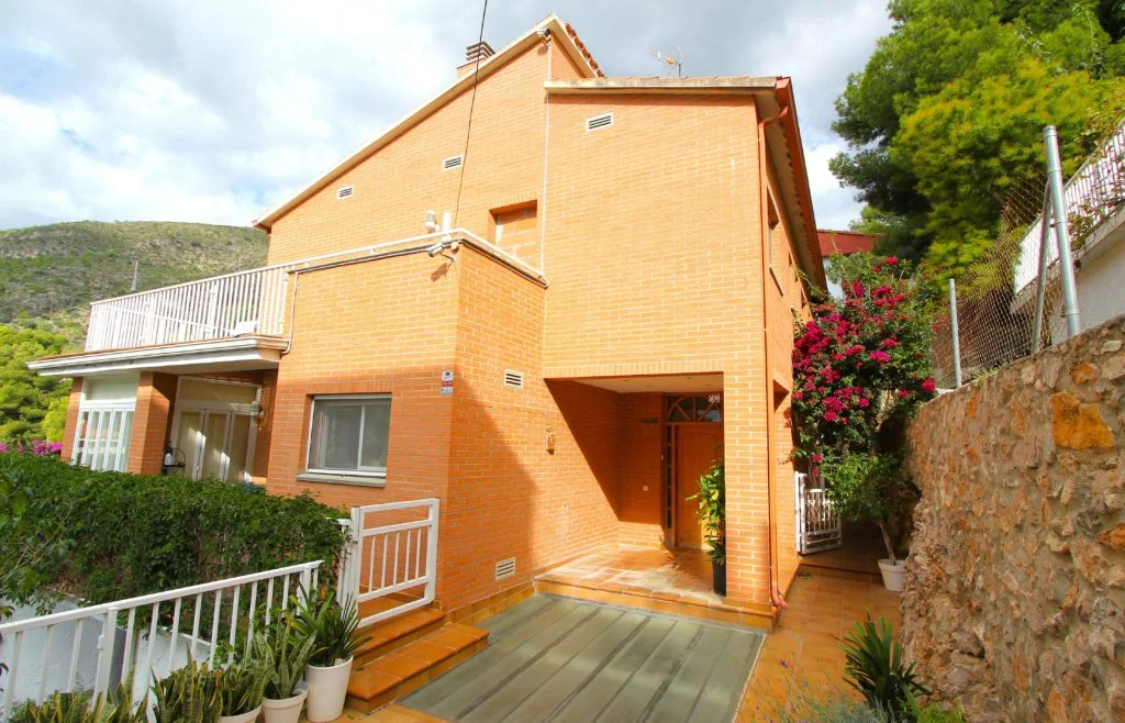 Casa independiente en Poal con piscina privada