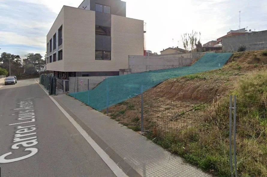Corner plot with four-level potential