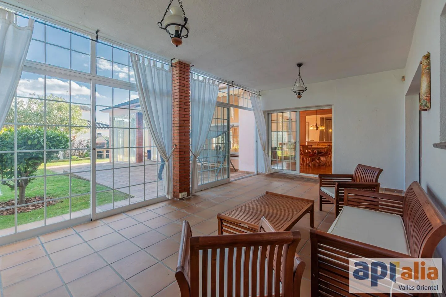 Chalet amplio con piscina privada