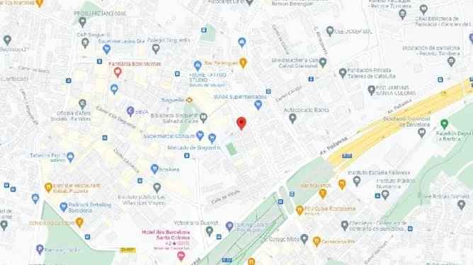 Occupied auction flat, central Santa Coloma