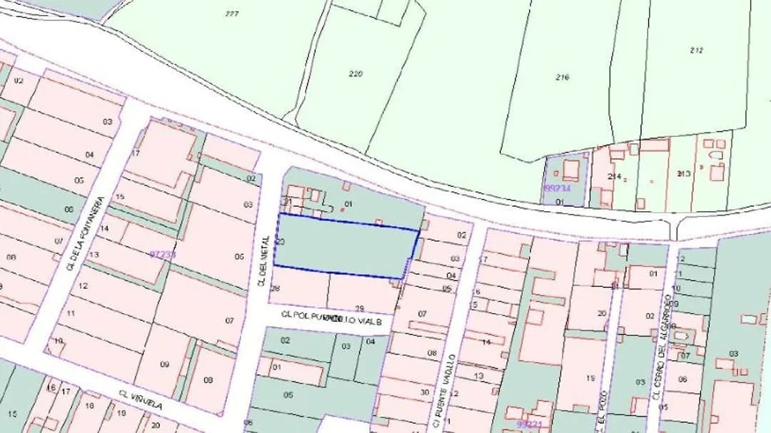 Parcela urbanizable en Lucena, 2.125 m²