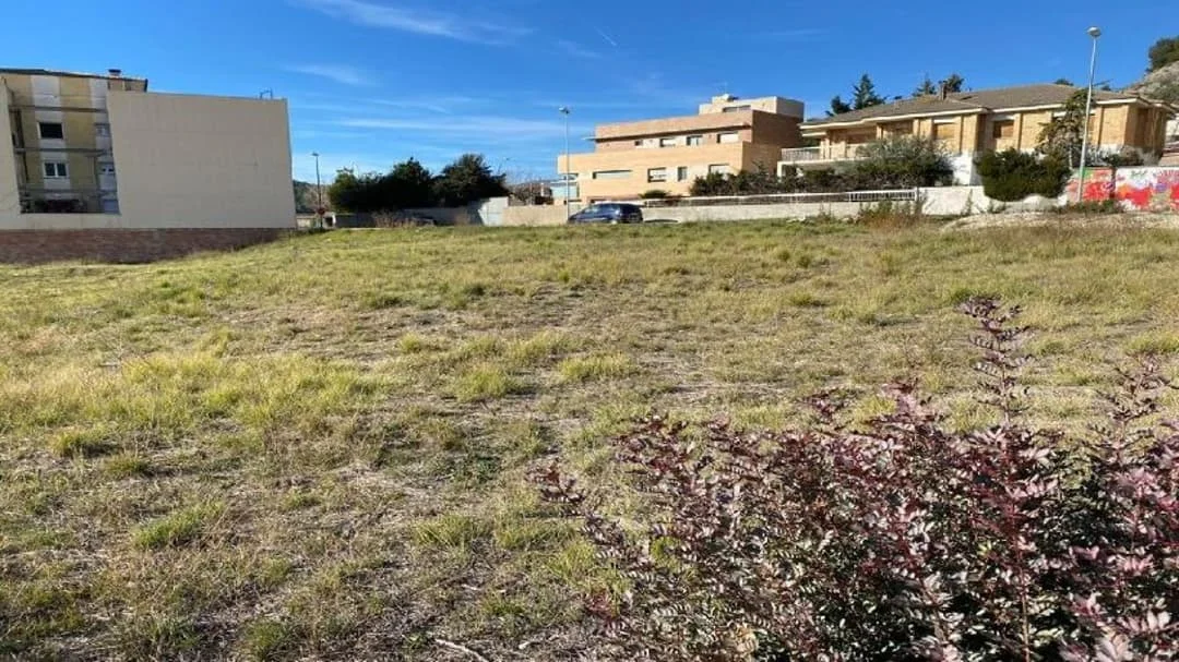 Terreno urbano en Òdena de 1.673 m²