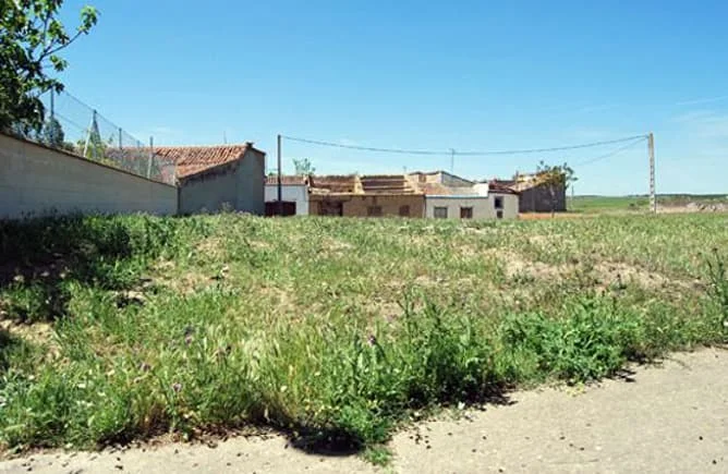 Parcela copropiedad de 800 m² en Pinilla