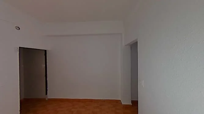 Piso céntrico ocupado en Sevilla, 3 habitaciones