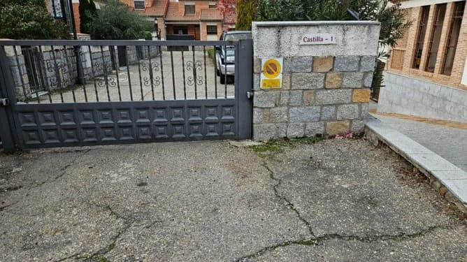 Adosado en subasta junto a Catedral de Ávila