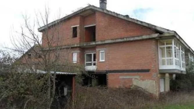 Proyecto de residencia geriátrica parcialmente ejecutado