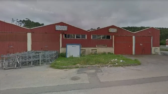 Auction industrial warehouse in Gozón