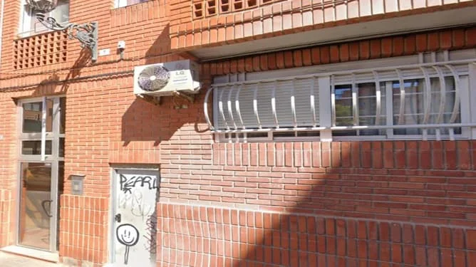 Garaje en sótano en Ayora, 18 m²