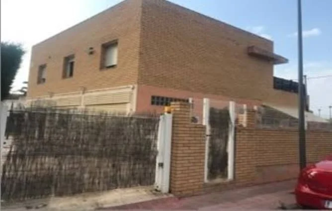 Garaje céntrico en Tarragona con una plaza