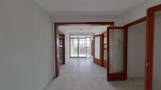 Piso ocupado en Badalona, 3 habitaciones