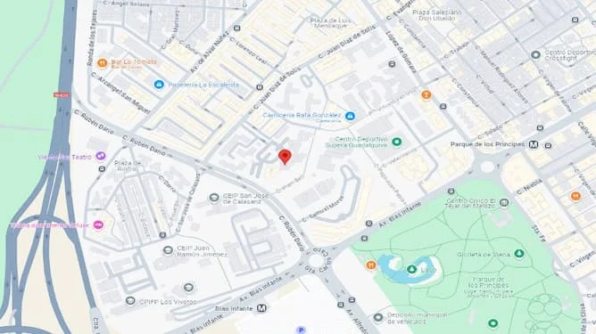 Gran inmueble en Sevilla, 6.832 m²