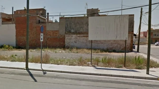 Residential land in Castellón, 121 m²