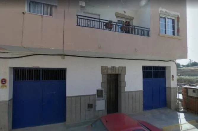 Garaje céntrico de 24 m² en Riba-roja