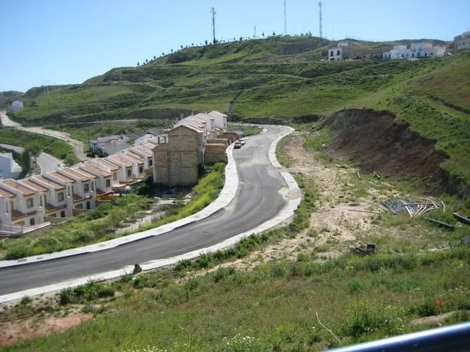 Terreno residencial urbanizable en Morón, 11.008 m²