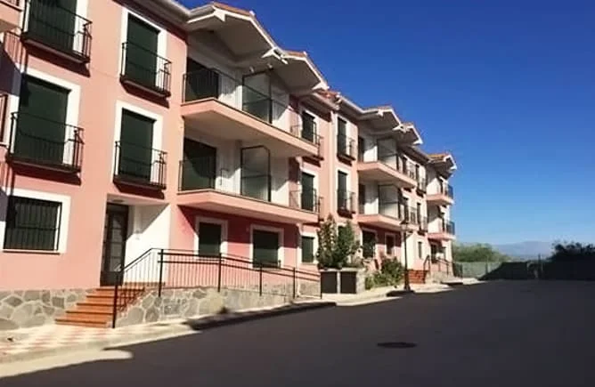 Garaje céntrico en Navalcán, 10 m²