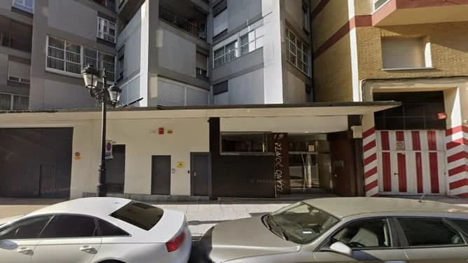 Piso céntrico alquilado en Oviedo, 104 m²