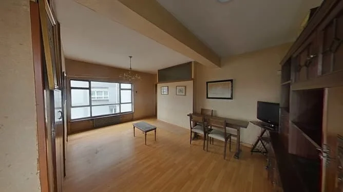 Piso céntrico en Oviedo, 111 m², 2 dormitorios
