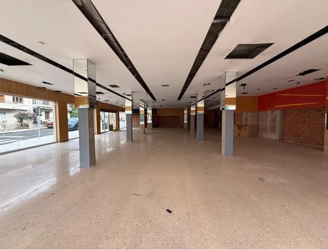 Local comercial céntrico de 529 m²